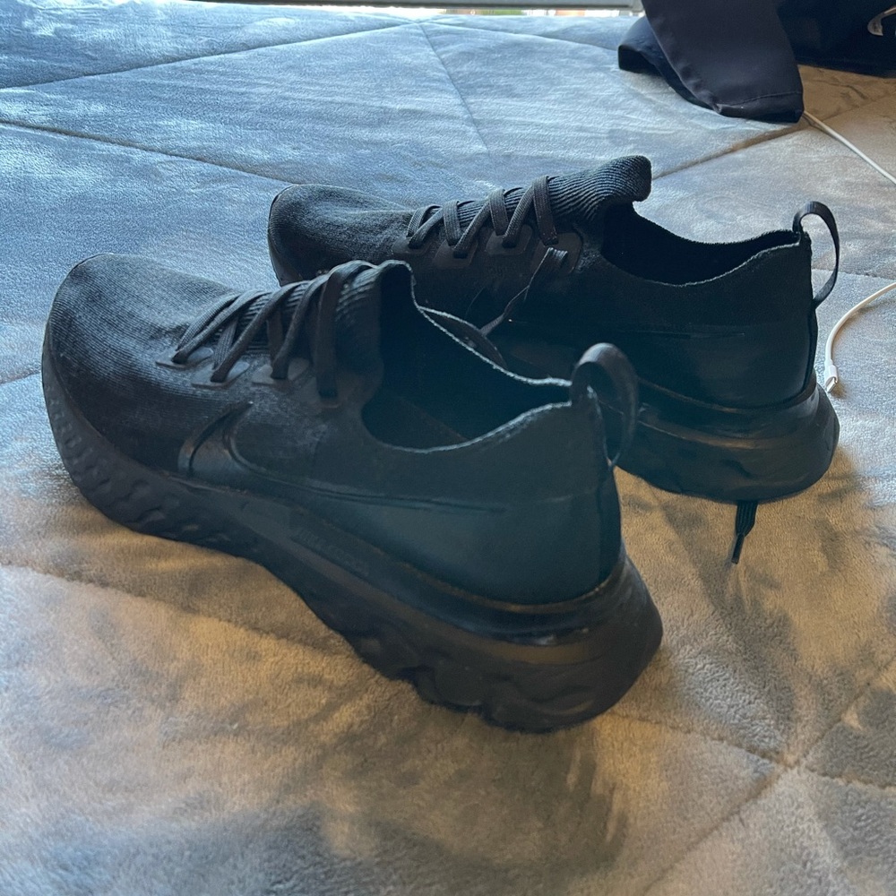 Nike React Infinity Run Flynit - image 3